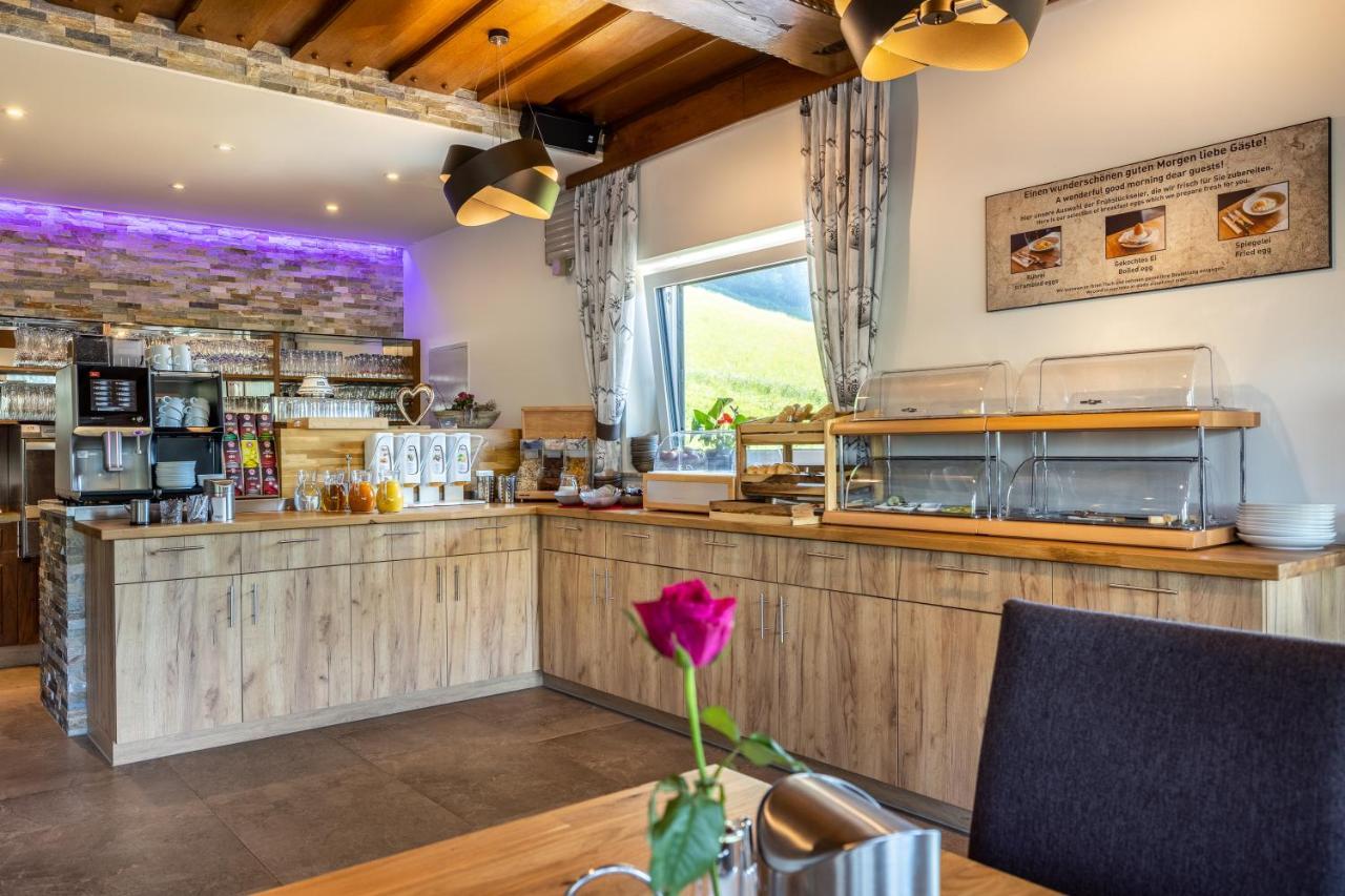 Der Burgblick-Adults Only Hotel Werfen Buitenkant foto